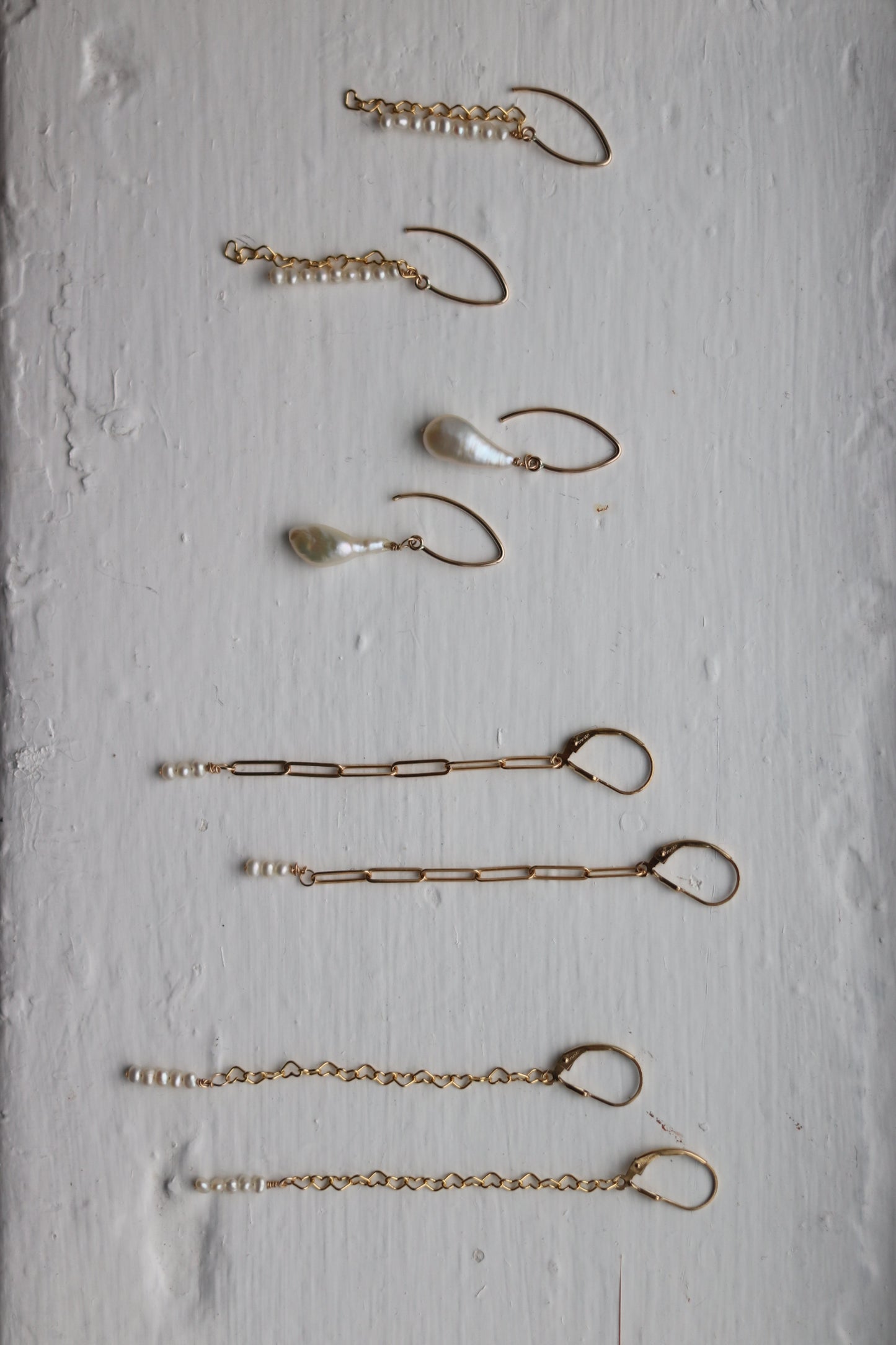 paperclip chain x pearls drop earrings
